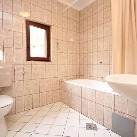 With A Parking Space - 7904 Appartement