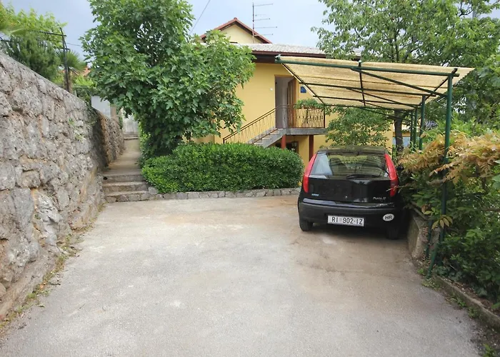 Appartement With A Parking Space - 7904